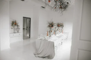 Blackberry Event Centar je prostor za odrzavanje privatnih i korporativnih zabava, organizaciju seminara, predavanja, izlozbi, promocija, prezentacija proizvoda, fotosutinga